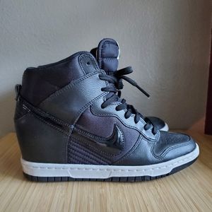 Nike sky hi dunk sneakers